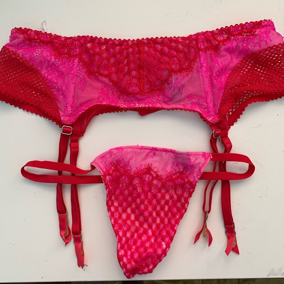 Victoria secret bra panty and garter belt set - Picture 2 of 6